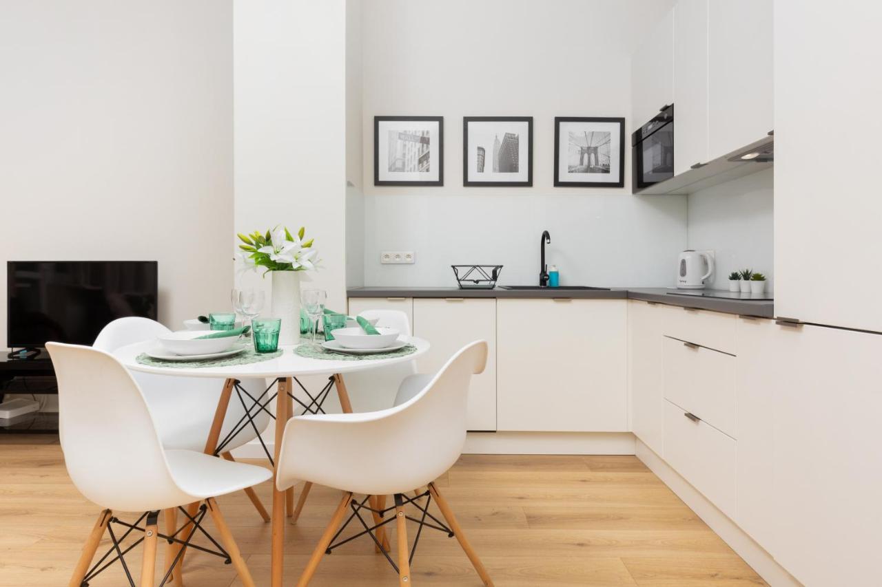 Apartments Warsaw Gagarina By Noclegi Renters Esterno foto